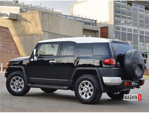  تویوتا-اف-جی-کروزر-FJ-CRUISER